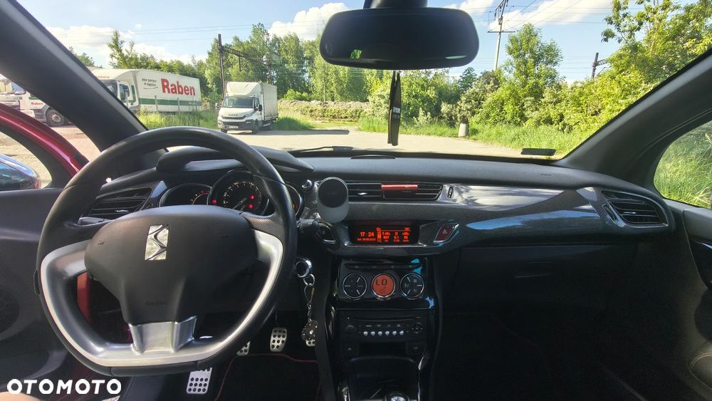 Citroën DS3 1.6 HDi SportChic - 13