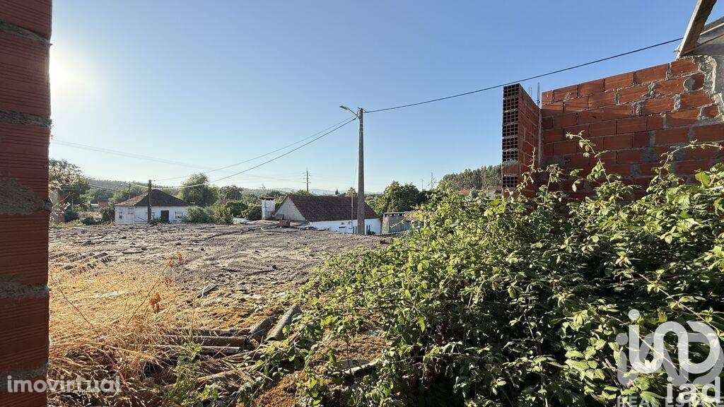 Moradia geminada em Alcanede de 35 m2 - Grande imagem: 3/24