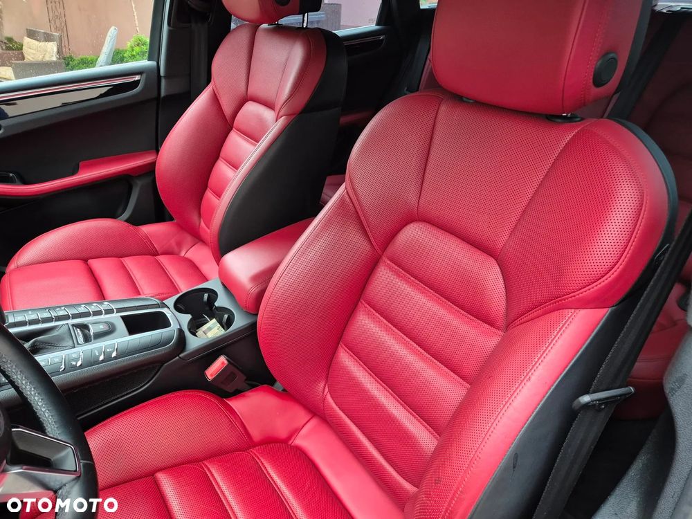 Porsche Macan - 9