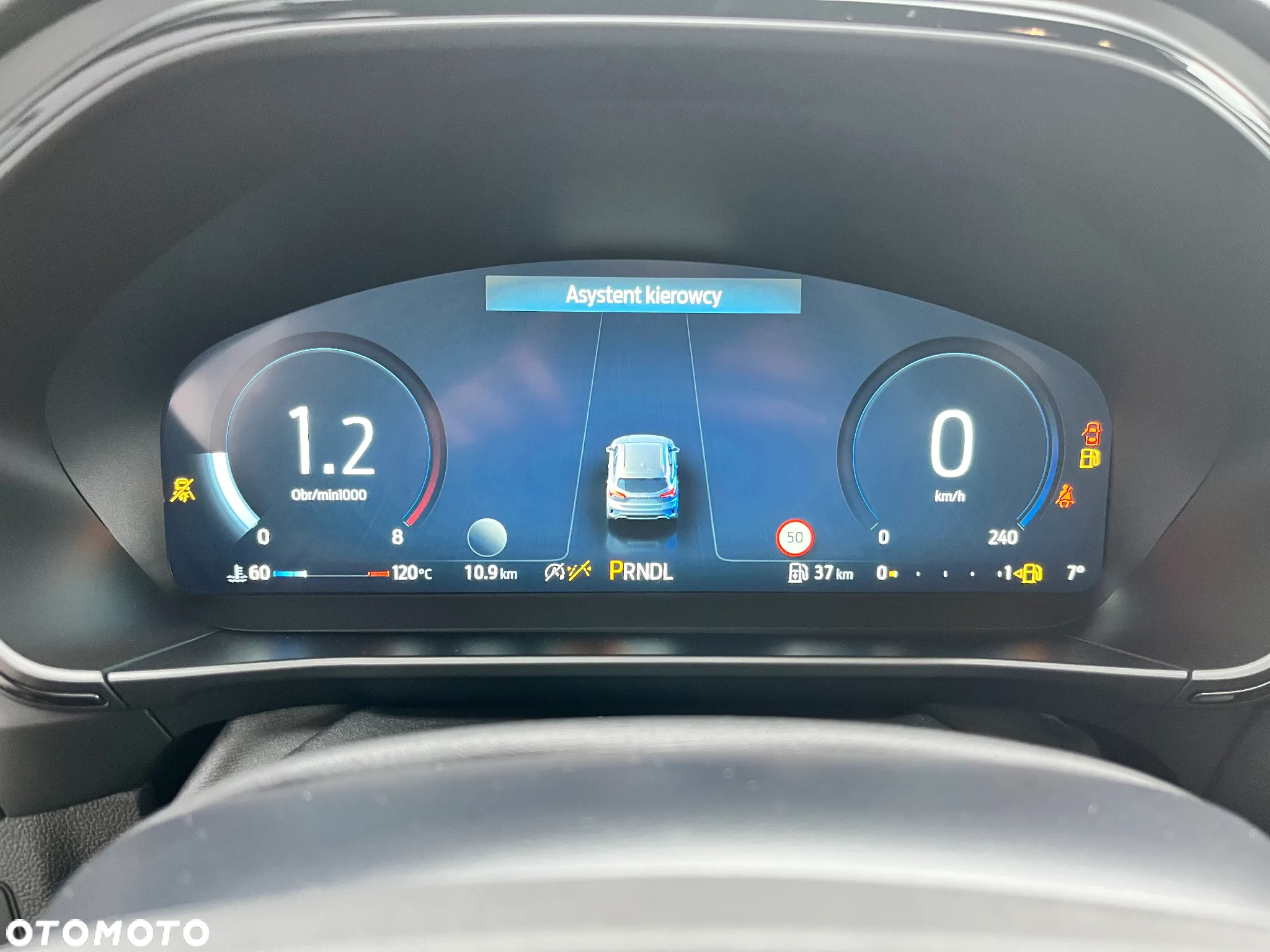 Ford Focus 1.0 EcoBoost mHEV ST-Line X - 14