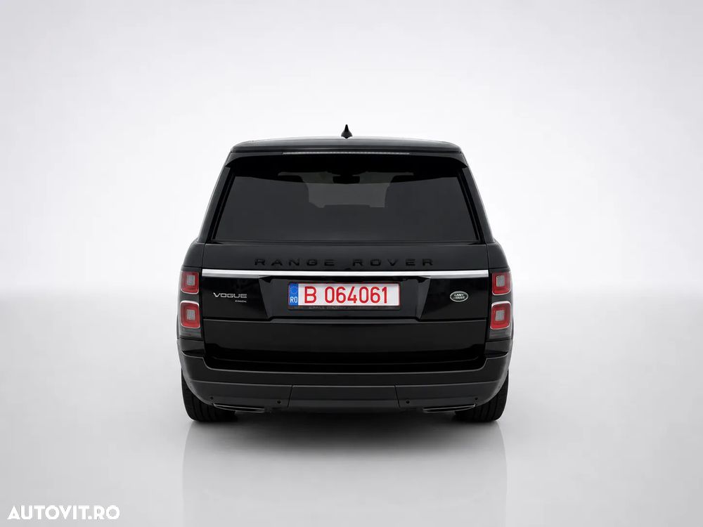 Land Rover Range Rover P400E Vogue - 11
