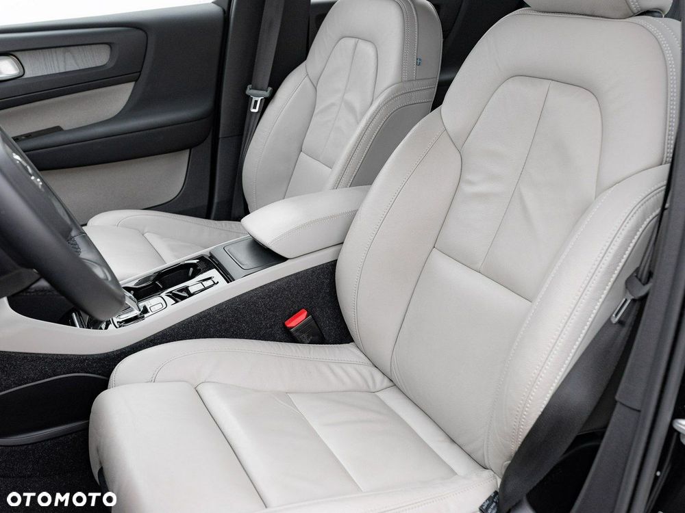 Volvo XC 40 B3 Plus Bright - 15