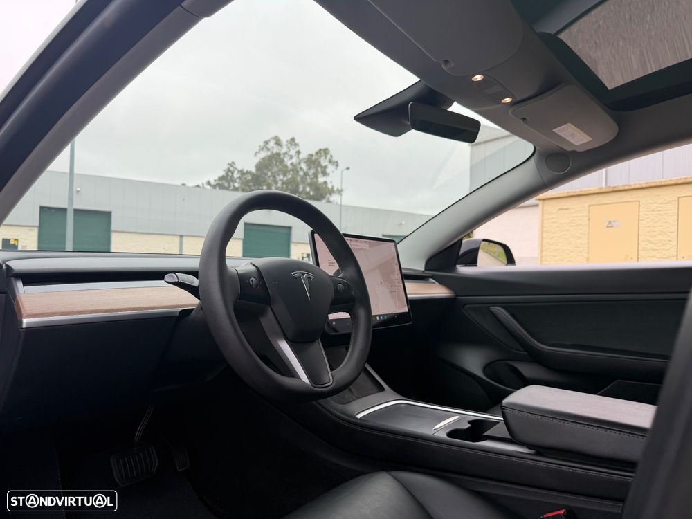 Tesla Model 3 Standard Range Plus RWD - 4