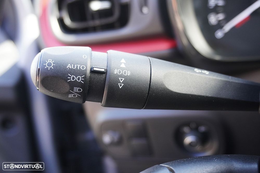 Citroën C3 1.2 PureTech Shine - 17