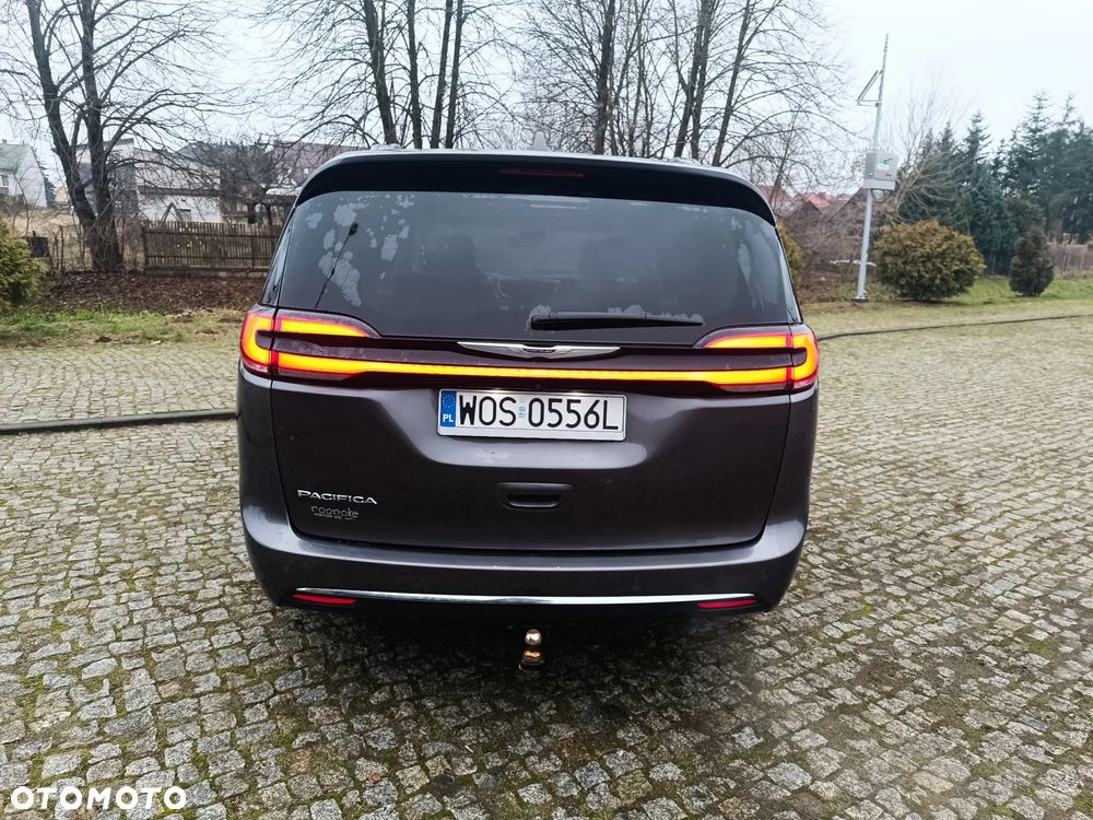 Chrysler Pacifica - 6