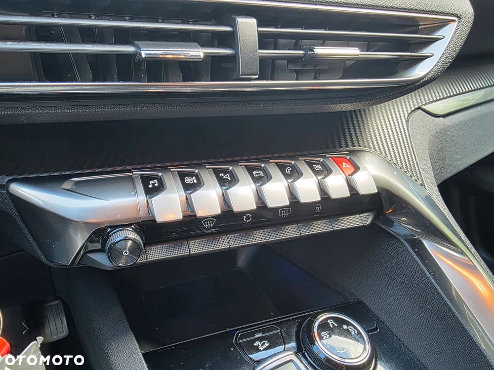 Peugeot 3008 BlueHDi 130 Stop & Start EAT8 Active Pack - 25