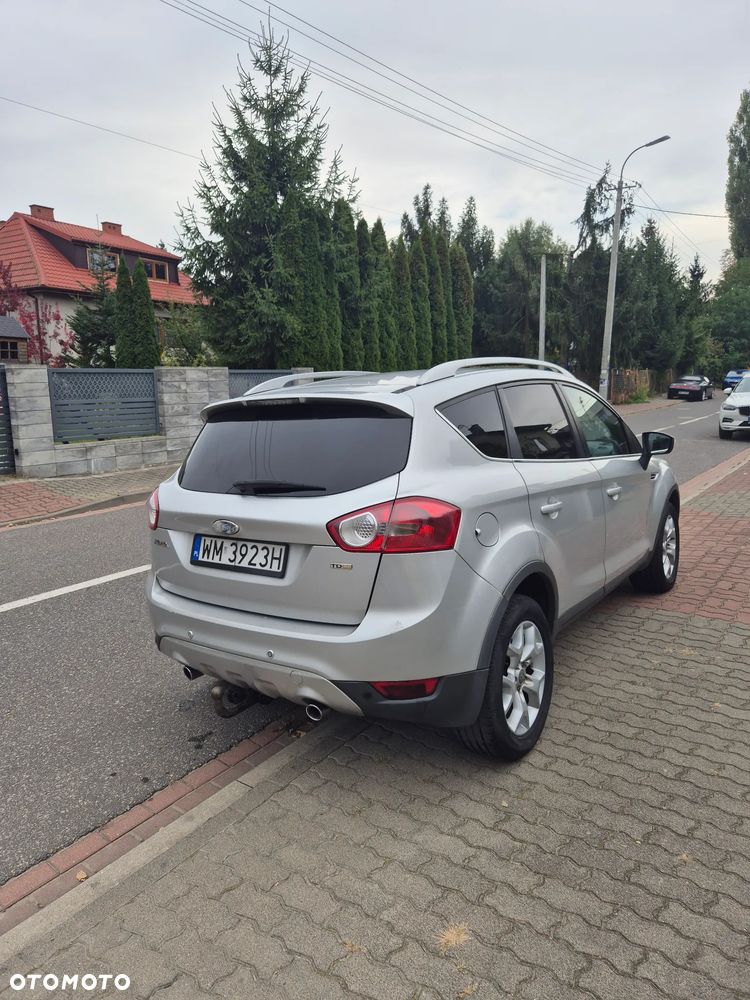 Ford Kuga - 8