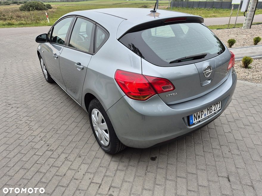 Opel Astra 1.7 CDTI DPF Active - 7