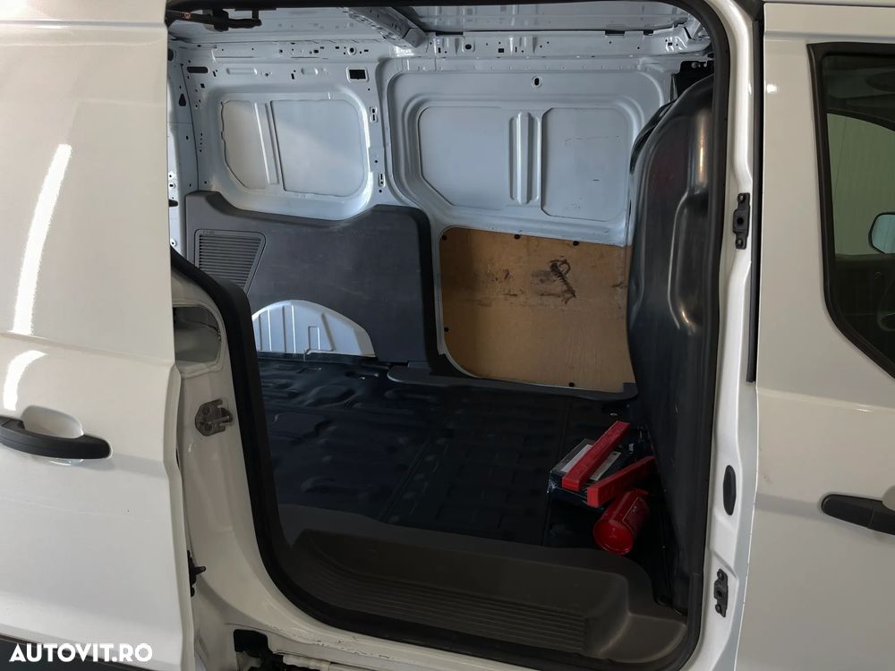 Ford Transit Connect - 10