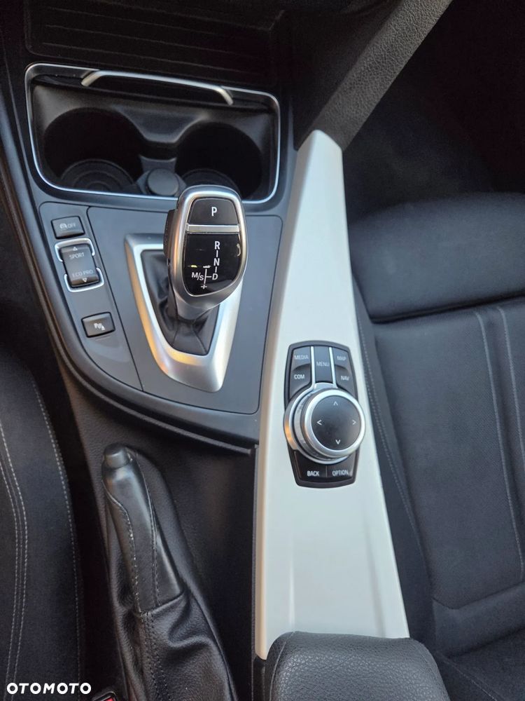 BMW Seria 3 320d Advantage sport - 16