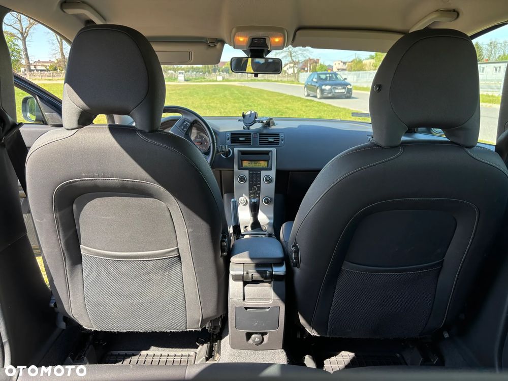 Volvo V50 1.6D - 10
