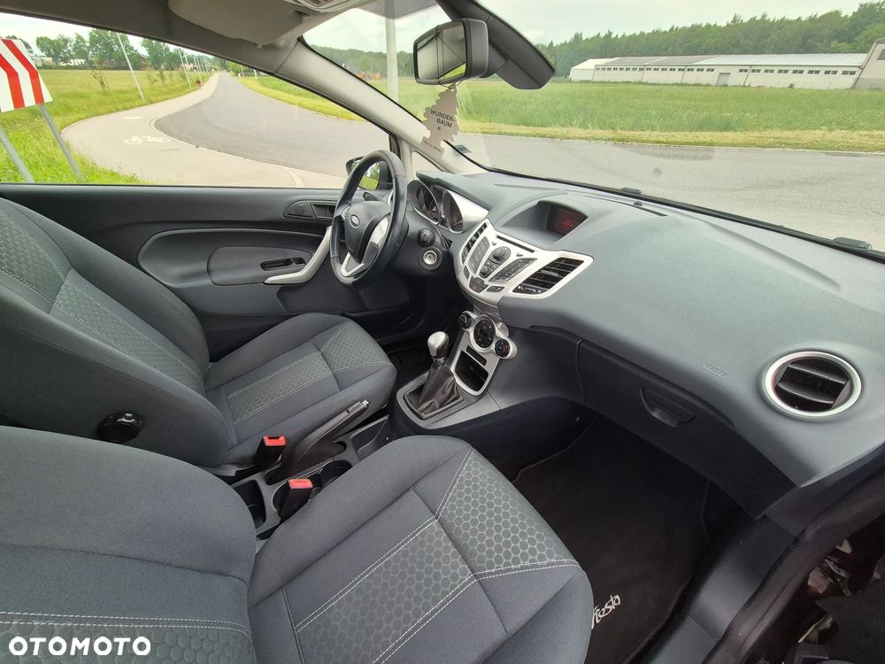 Ford Fiesta 1.25 Titanium - 20