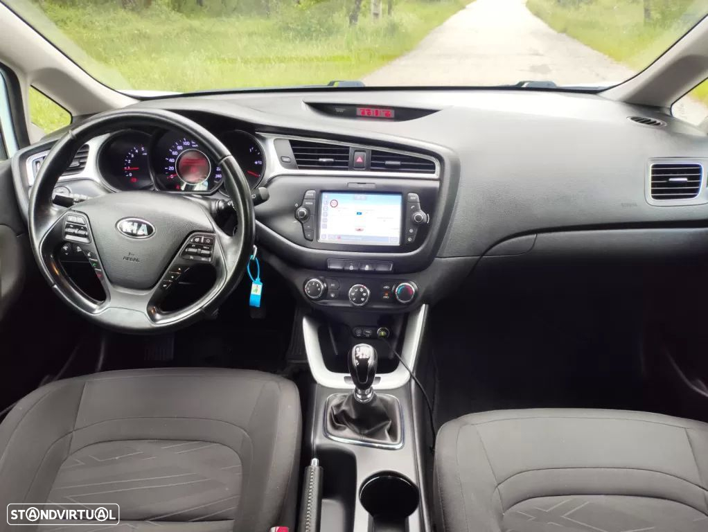 Kia Ceed SW 1.6 CRDi Nav Line - 14
