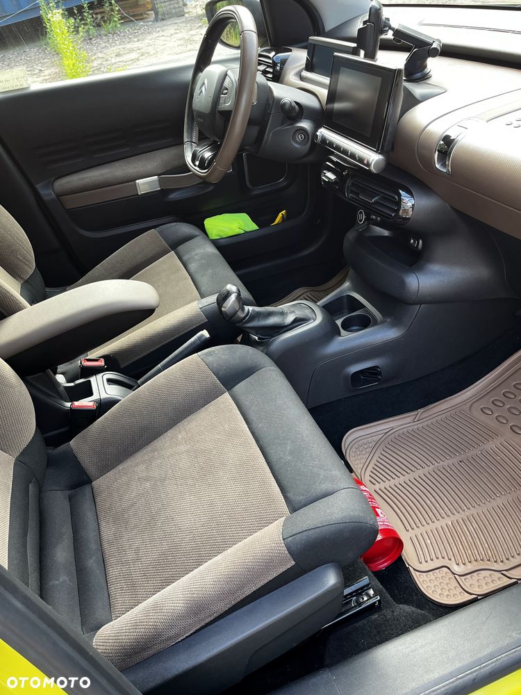 Citroën C4 Cactus 1.2 PureTech Shine Edition S&S - 24
