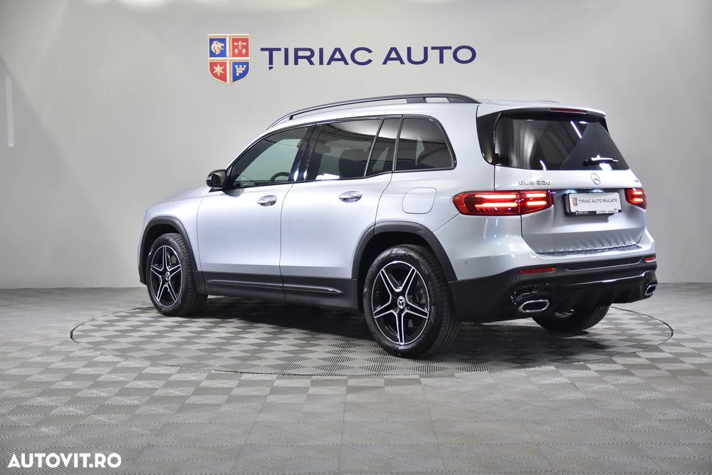 Mercedes-Benz GLB - 3