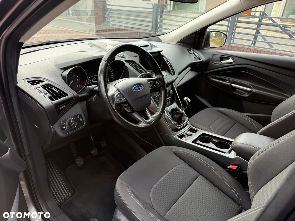 Ford Kuga - 22