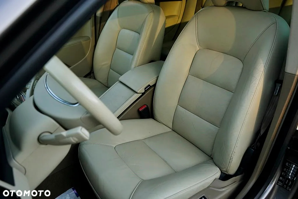 Volvo V70 1.6D DRIVe - 21