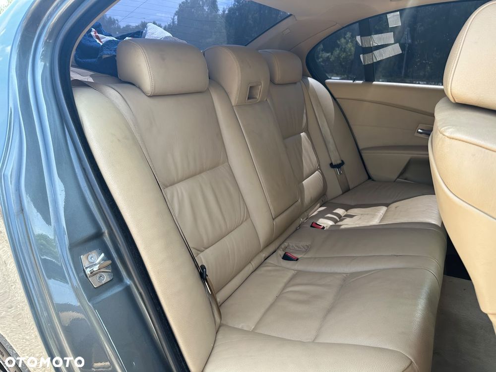 BMW Seria 5 525xi - 8