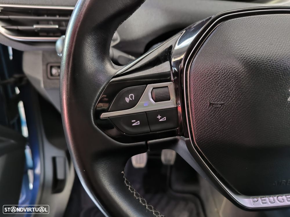 Peugeot 3008 PureTech 130 Stop & Start GPF Allure Pack - 21