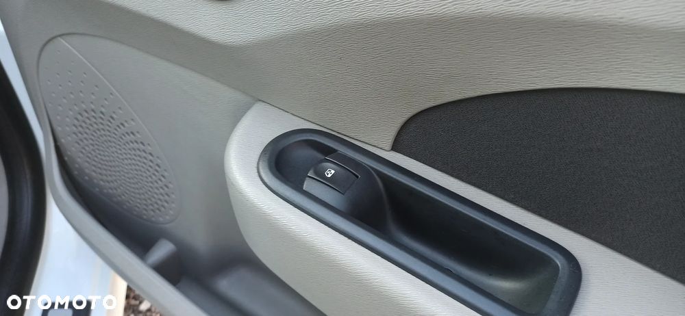 Renault Twingo 1.2 16V Night&Day - 26