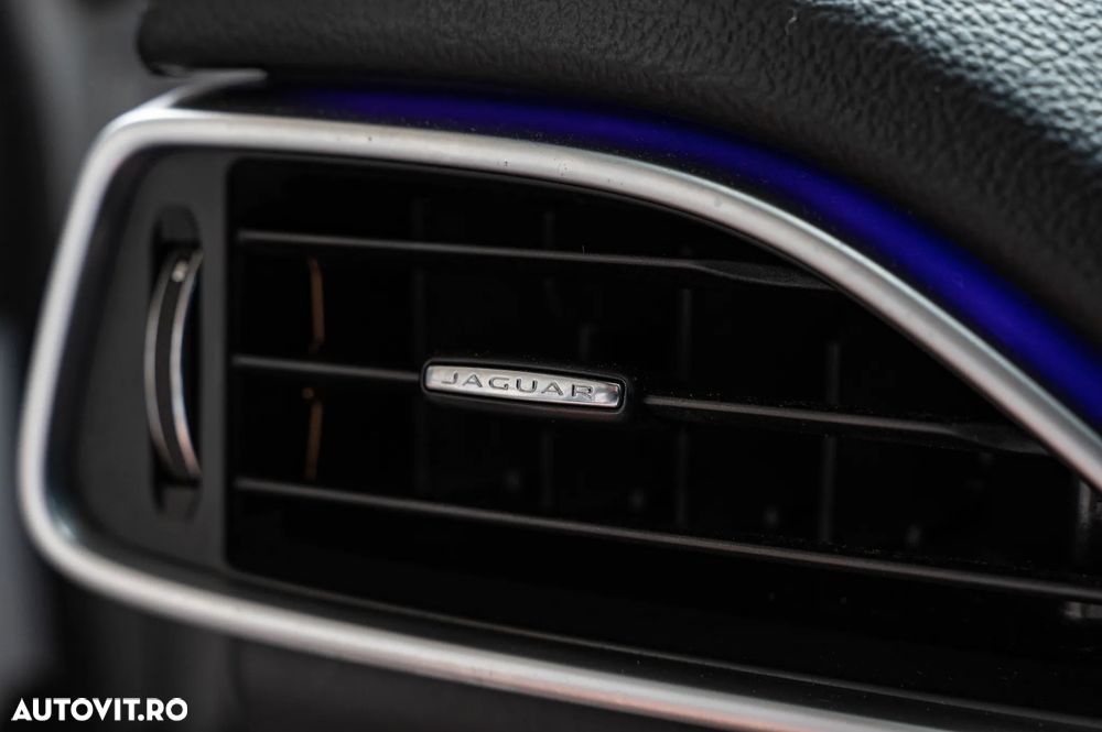 Jaguar F-Pace 20d AWD Aut. Prestige - 22