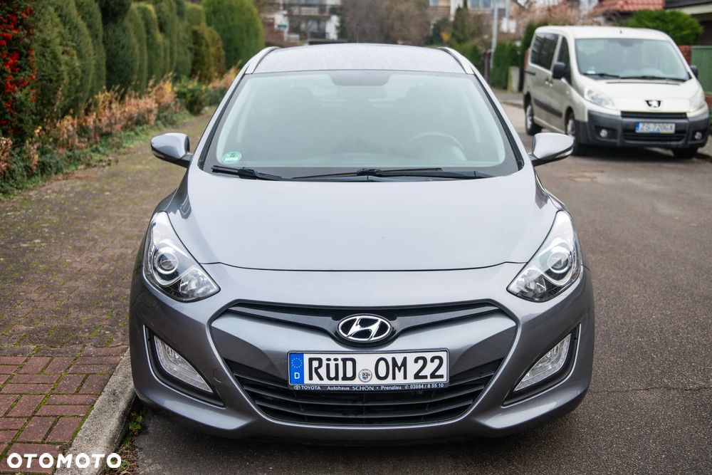 Hyundai i30 1.4 CRDi Premium - 9