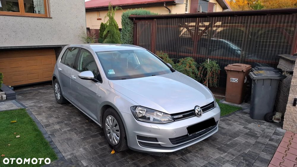 Volkswagen Golf - 5