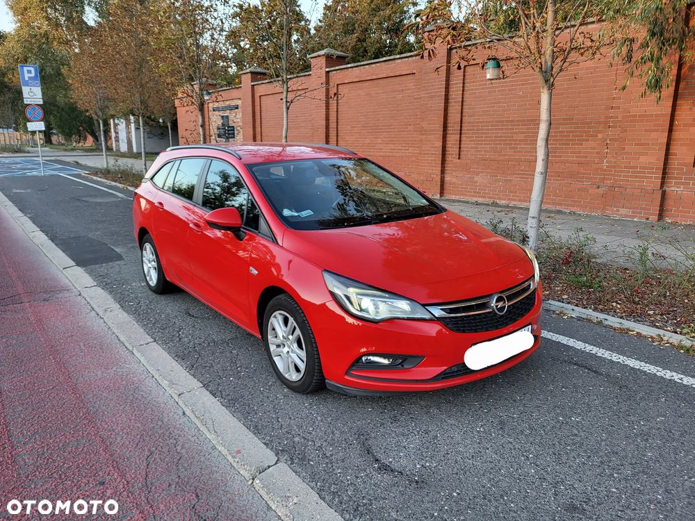 Opel Astra V 1.6 CDTI Dynamic S&S - 2
