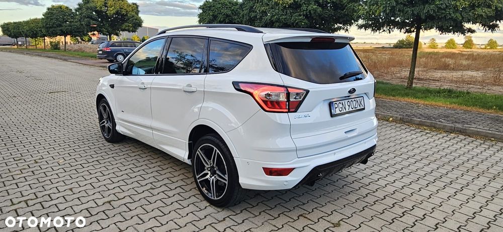 Ford Kuga 2.0 TDCi 4x4 ST-Line - 4