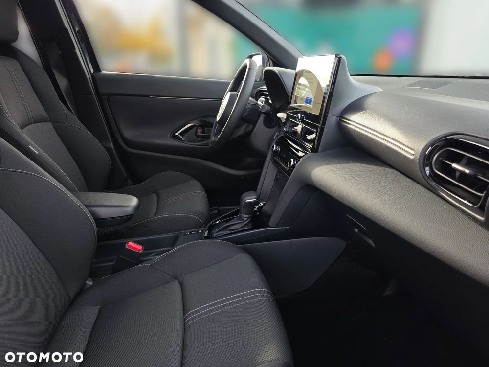 Toyota Yaris Cross - 11