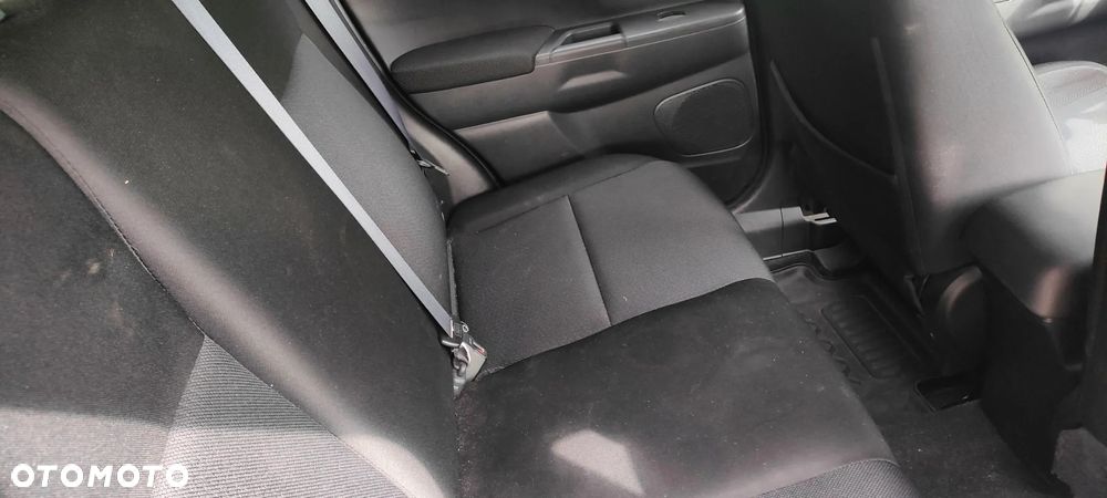 Mitsubishi Outlander 2.0 Intense - 12