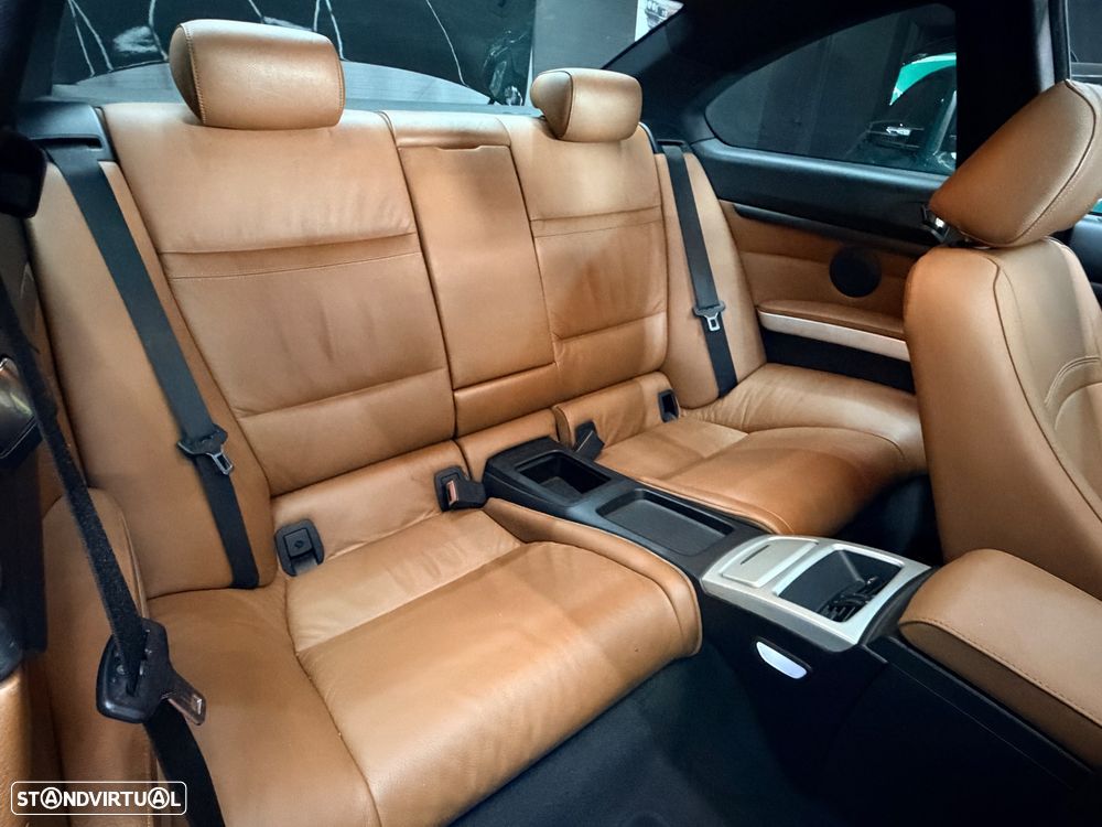 BMW 320 d Coupe - 26