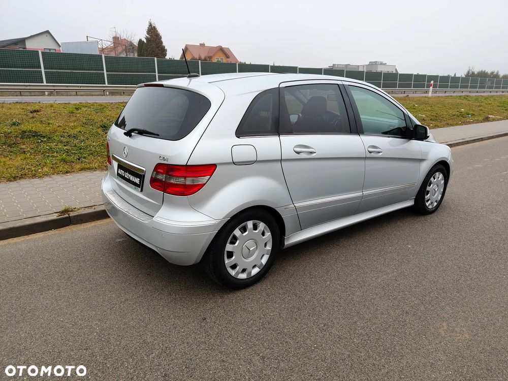 Mercedes-Benz Klasa B 180 CDI Special Edition - 30