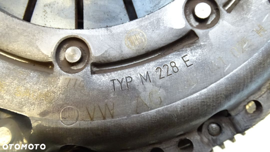 SPRZĘGŁO KPL VOLKSWAGEN GOLF V 1.4TSI 03C141025H - 2