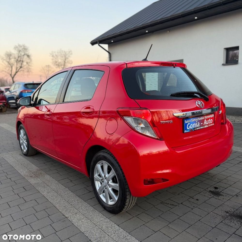 Toyota Yaris - 7