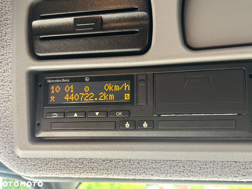 Mercedes-Benz ATEGO 1224 18 paletowy dł.7,25 szer.2,49 wys.2,40 - 24