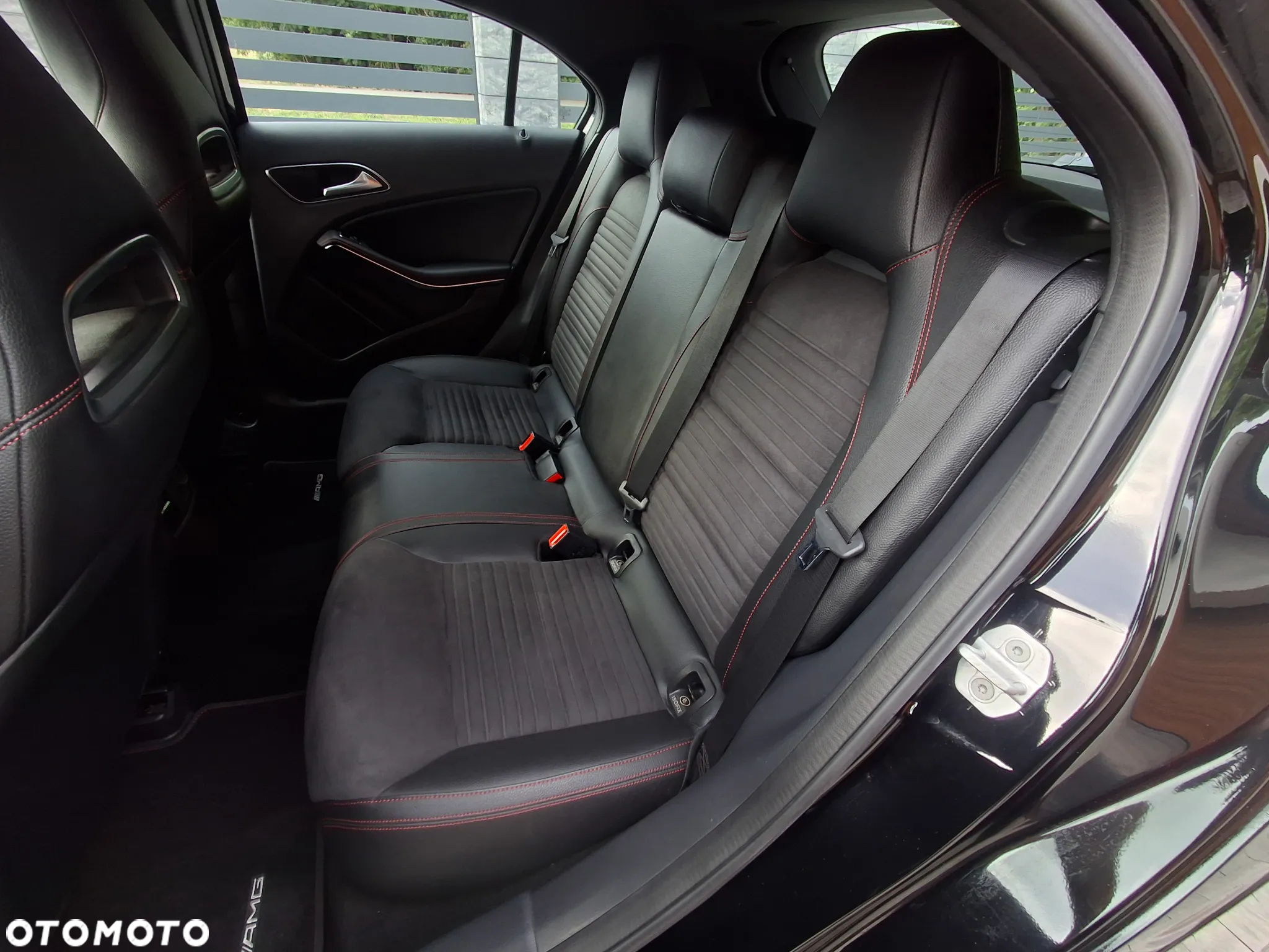 Mercedes-Benz Klasa A AMG 45 4Matic AMG Speedshift 7G-DCT - 15