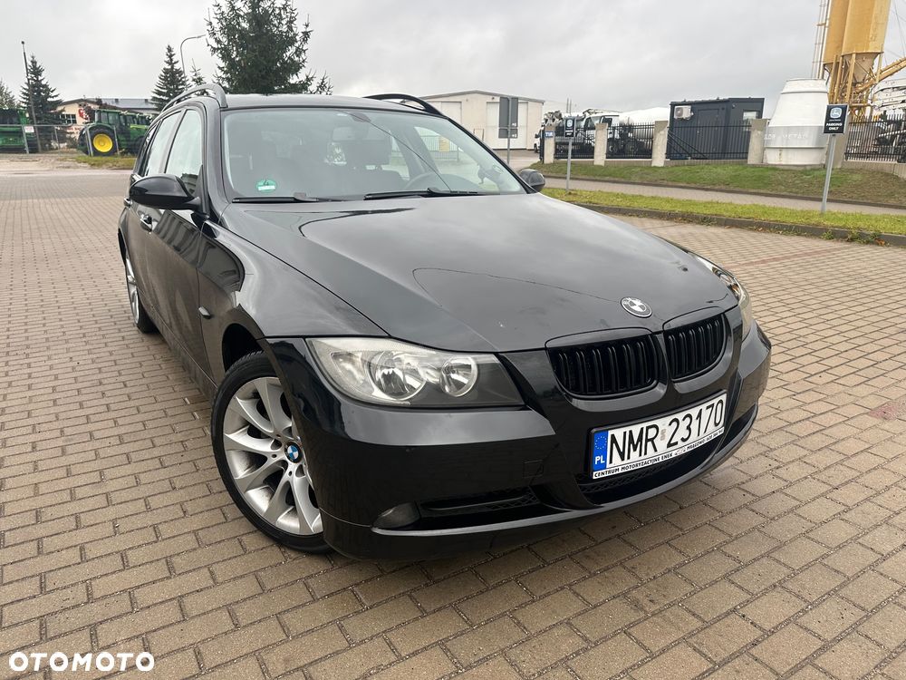BMW Seria 3 320d DPF Touring - 9