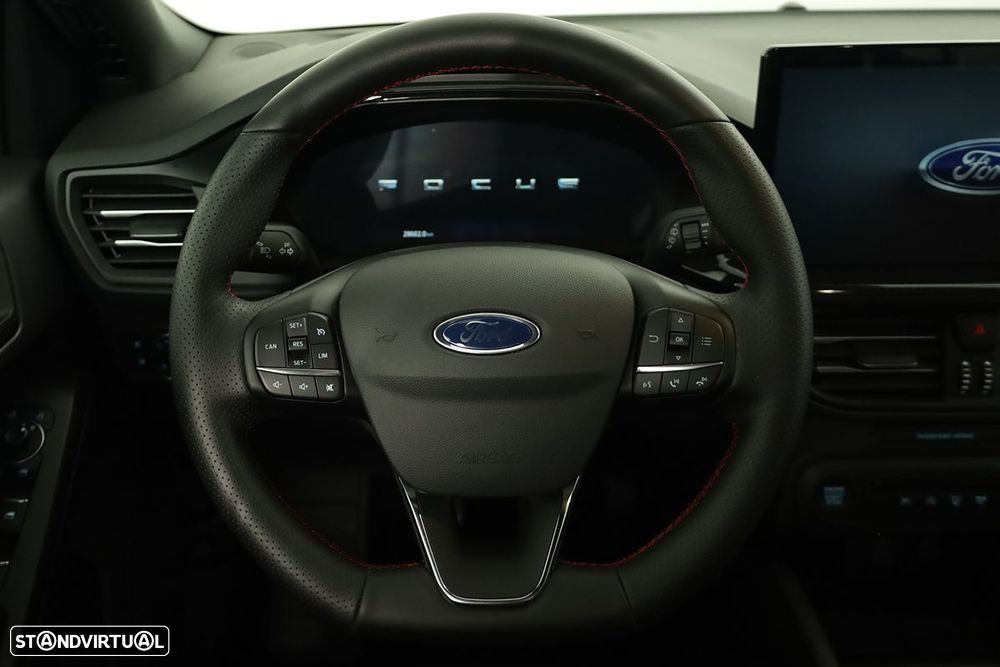 Ford Focus 1.0 EcoBoost MHEV ST-Line X - 15