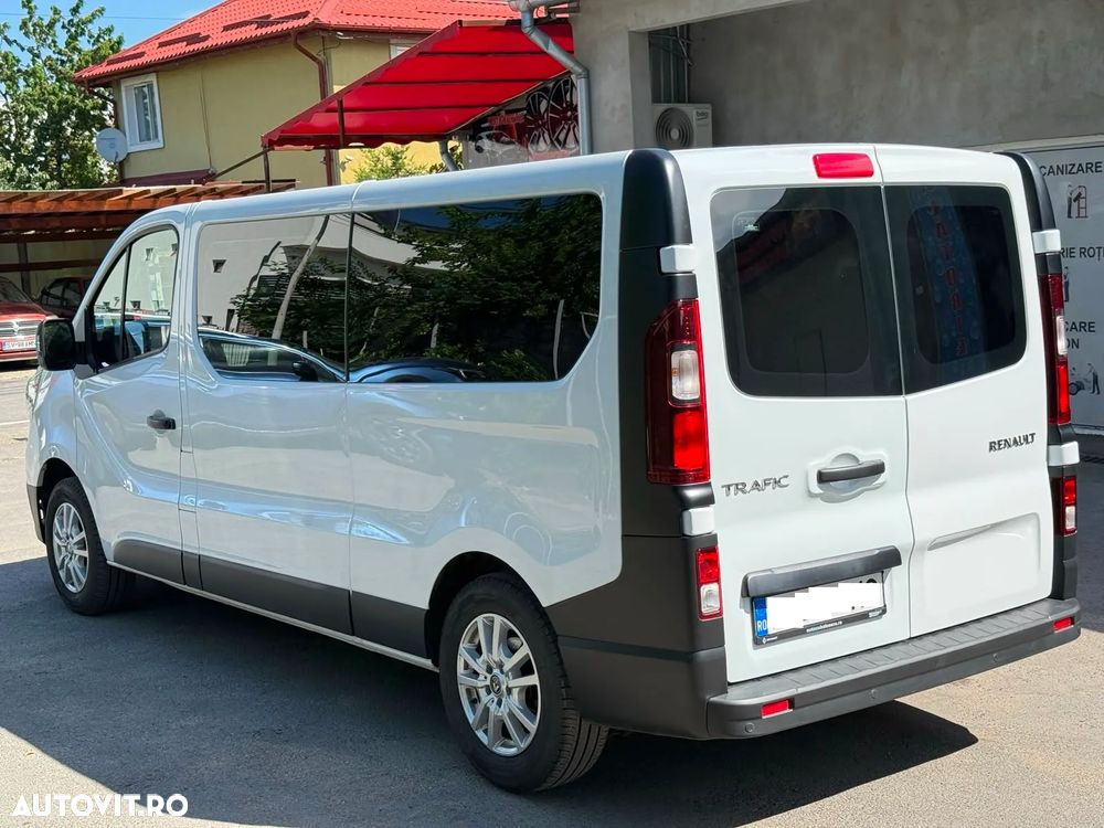 Renault Trafic 2.0 Blue dCi 110 S&S L2 8+1 Life - 14