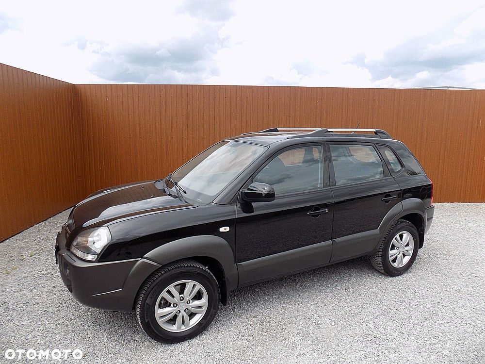 Hyundai Tucson 2.0 2WD GLS - 27