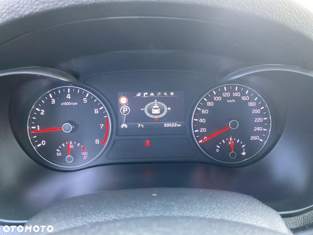 Kia Optima 2.0 L - 14