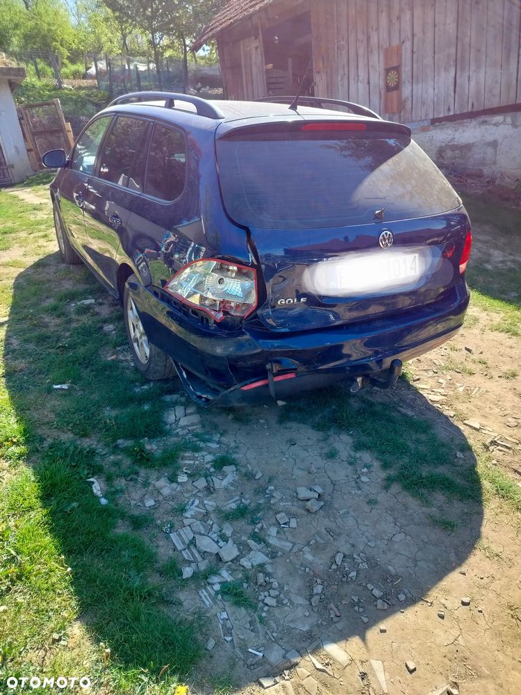 Volkswagen Golf - 3