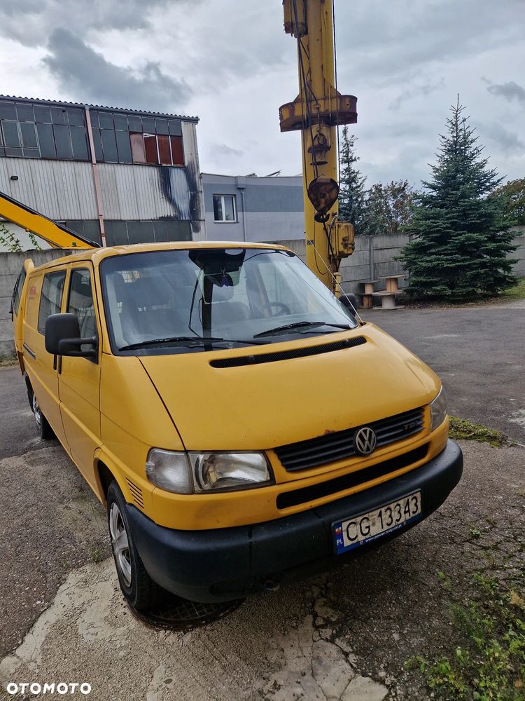 Volkswagen Transporter - 2