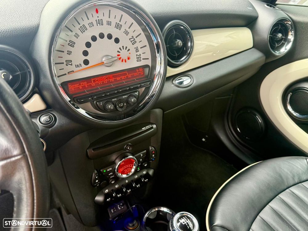 MINI Clubman Cooper D - 15