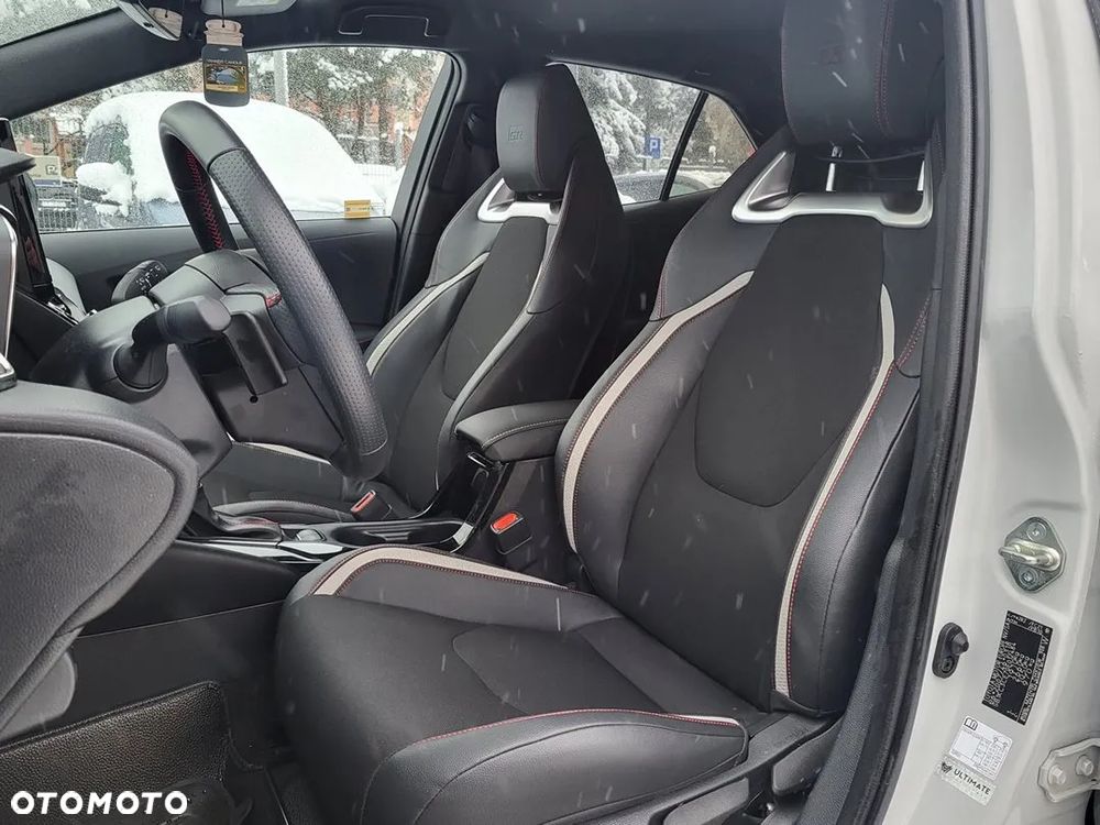 Toyota Corolla 2.0 Hybrid GR Sport Dynamic - 15