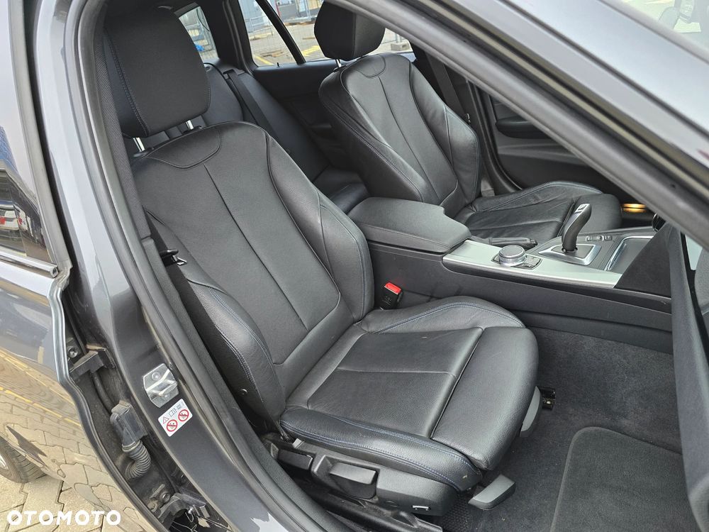 BMW Seria 3 318i Edition M Sport Shadow - 20