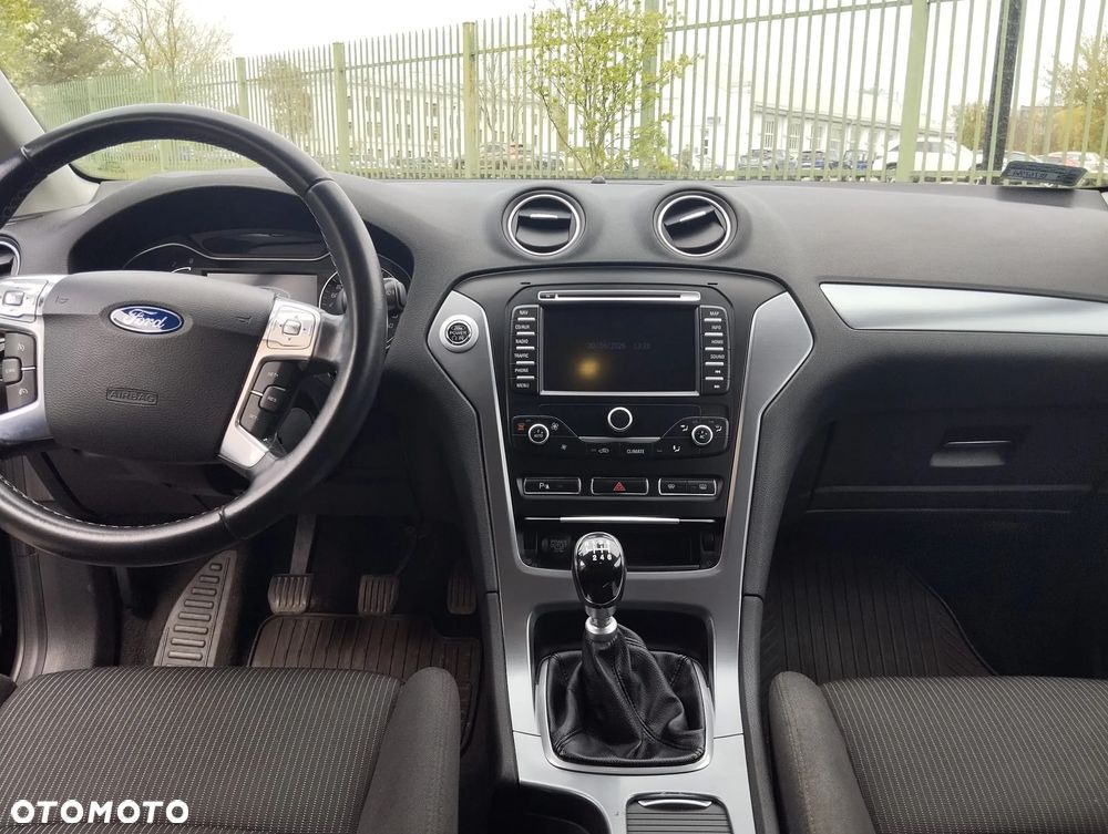 Ford Mondeo 1.6 Eco Boost Titanium - 19