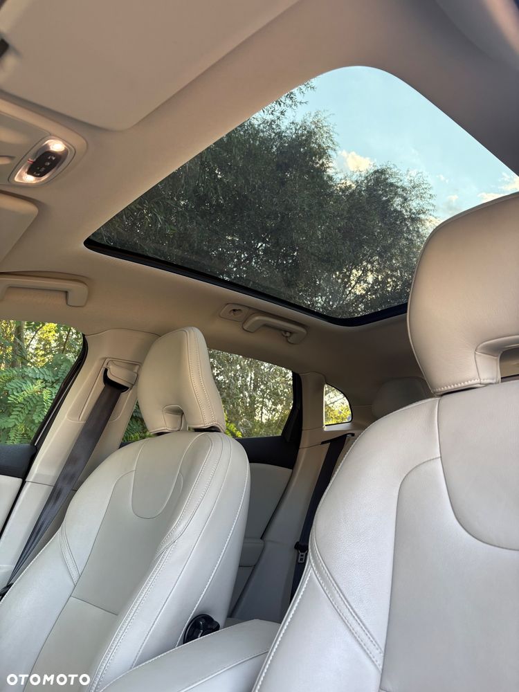 Volvo V40 T3 Drive-E Momentum - 10