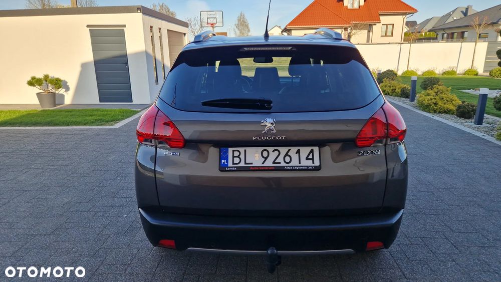 Peugeot 2008 1.6 BlueHDi Allure S&S - 5